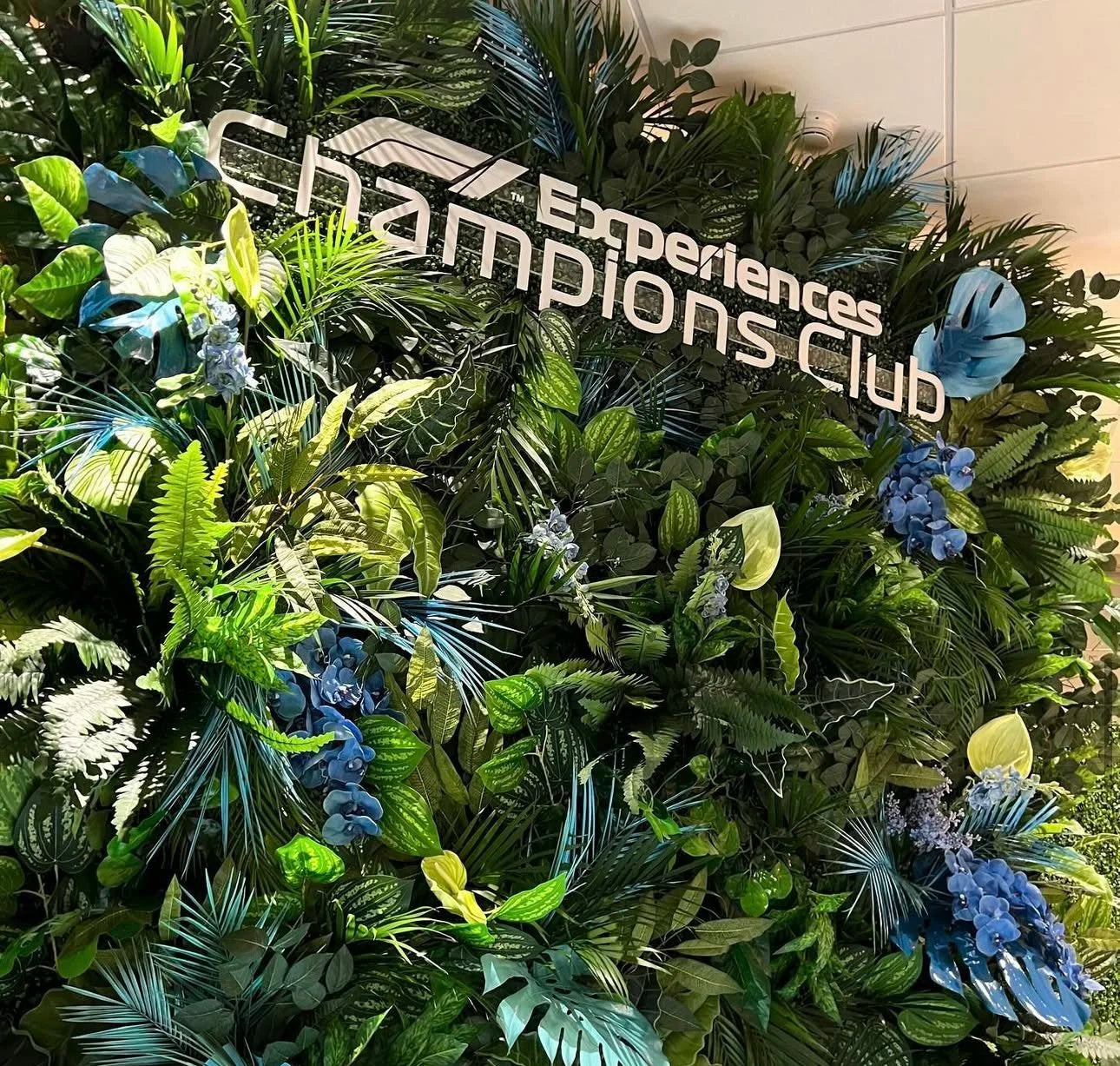 Blue Tropical Premium Greenery Backdrops | 526